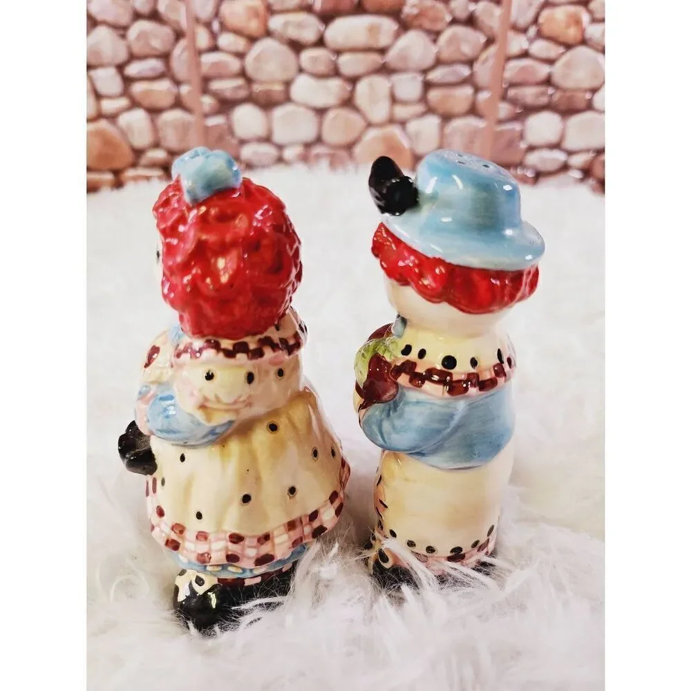 Raggedy Ann & Andy Salt & Pepper Shaker Set - Apple